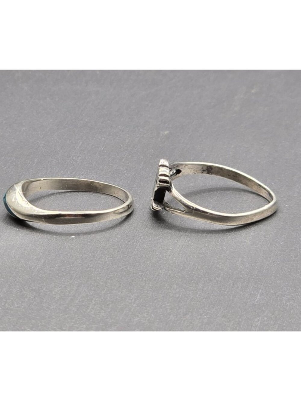 Vintage Sterling Silver Turquoise Chip Inlay Ring Set Birds & Wave Sizes 5 & 5.5 - Picture 5 of 13